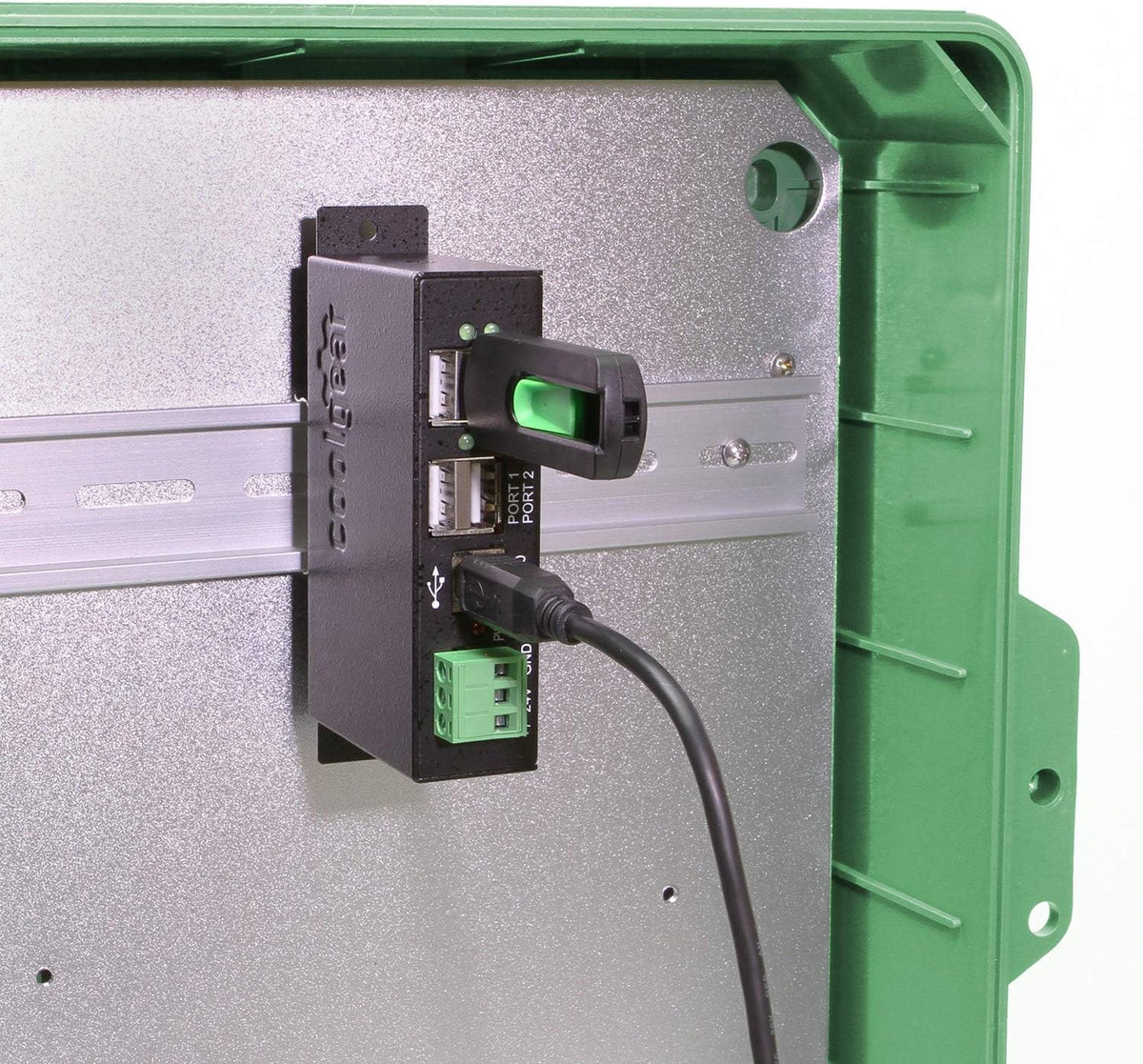 4-Port Industrial USB 2.0 Powered Pack of 2 B6270