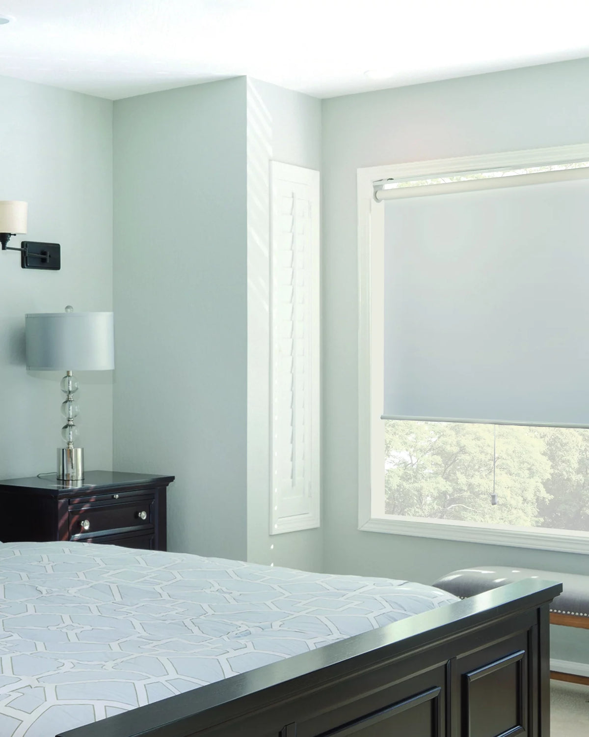 Cordless Blackout Roller Shade 23"W X 72"H Q2079