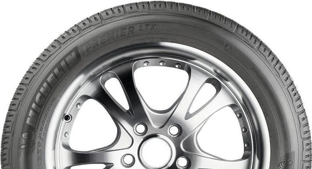 235/55R20 102 V Tire W704