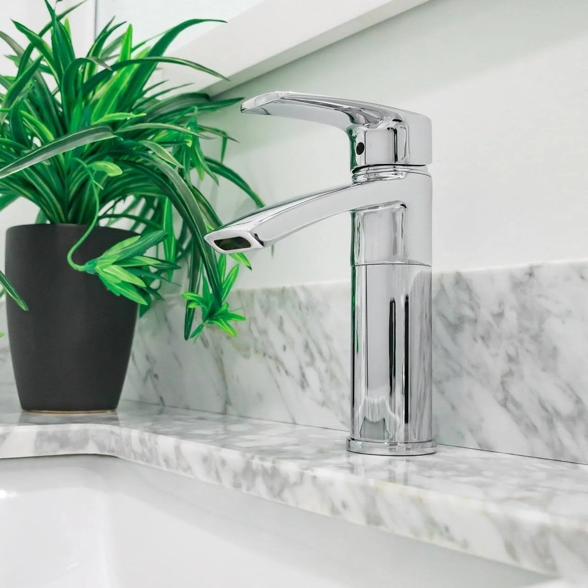 Brushed Nickel Single Hole Bathroom Sink Faucet with Swivel Spout B482