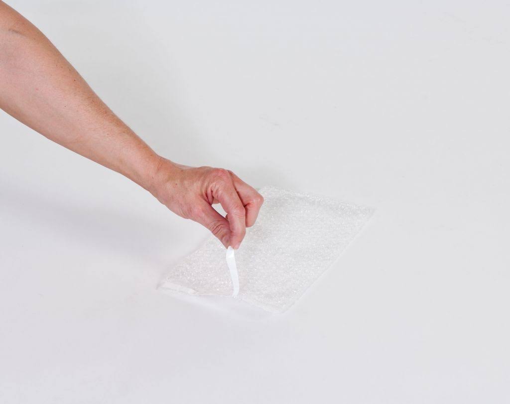 Self-Seal Bubble Pouches (1100/case) L474